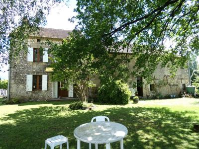 Vente Maison 5 pi�ces CHERVEIX-CUBAS 24390