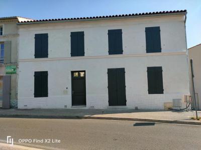 Vente Maison 6 pi�ces SAINT-HILAIRE-DE-VILLEFRANCHE 17770