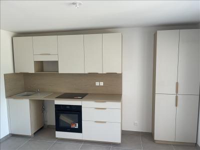 Location Appartement 3 pi�ces COGOLIN 83310