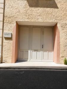 Location Local commercial AVIGNON 84000