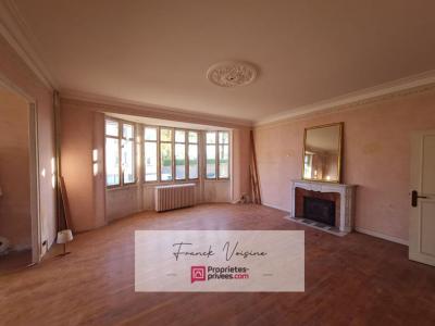Vente Maison 8 pi�ces HERBIERS 85500