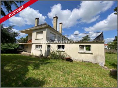 Vente Maison 9 pi�ces CHALLANS 85300