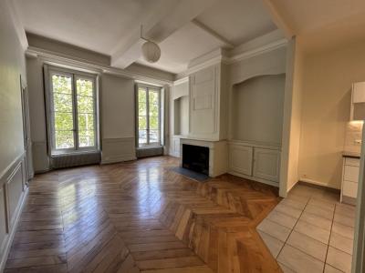 Location Appartement 3 pi�ces LYON-2EME-ARRONDISSEMENT 69002