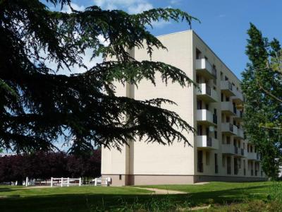 Location Appartement 4 pi�ces COMMENTRY 03600