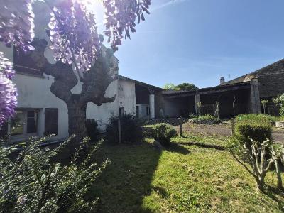 Vente Maison 4 pi�ces LOULAY 17330