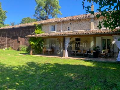 Vente Maison 5 pi�ces CIVRAY 86400