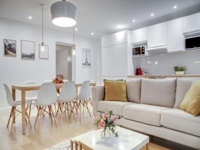 Location Appartement 8 pi�ces PARIS-9EME-ARRONDISSEMENT 75009