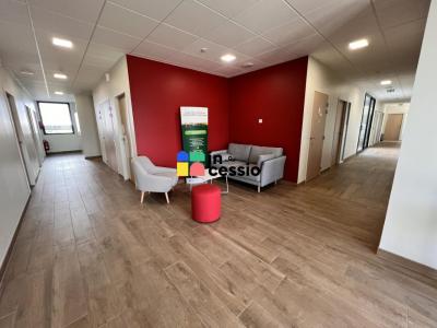 Vente Bureau SAINT-SATURNIN 72650