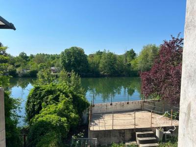 Vente Maison 7 pi�ces LAROCHE-SAINT-CYDROINE 89400