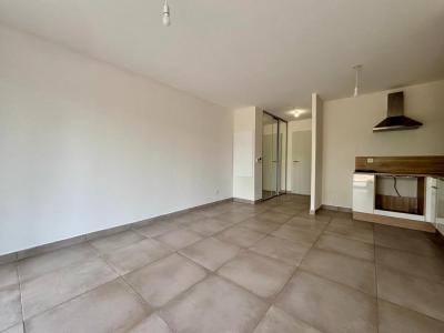 Location Appartement 2 pi�ces VILLENEUVE-LES-AVIGNON 30400