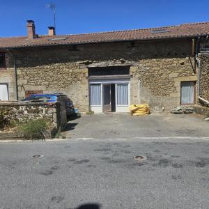 Vente Maison 8 pi�ces SAINTE-MARIE-DE-VAUX 87420