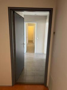 Location Appartement 5 pi�ces MEE-SUR-SEINE 77350