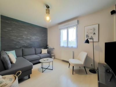 Vente Maison 5 pi�ces COMBREE 49520
