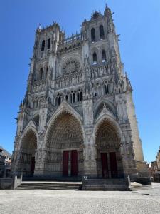 Vente Prestige AMIENS 80000