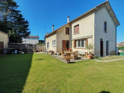 Vente Maison 6 pi�ces BIGNOUX 86800