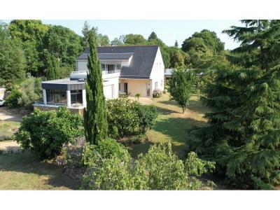 Vente Maison 8 pi�ces CHAPELLE-SAINT-LAUD 49140
