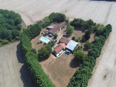 Vente Maison 12 pi�ces CHARROUX 86250