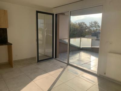 Location Appartement 3 pi�ces MEYLAN 38240