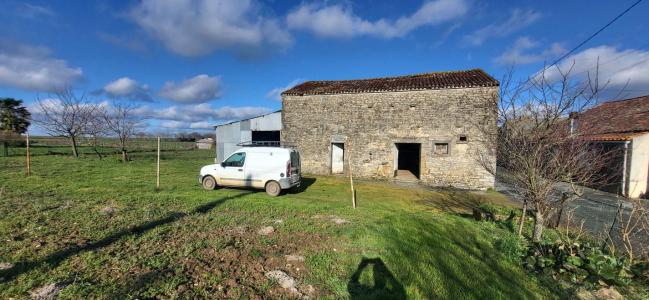Vente Maison 4 pi�ces SAINT-HILAIRE-DES-LOGES 85240