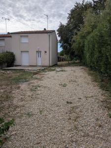 Vente Maison 3 pi�ces ESTISSAC 10190