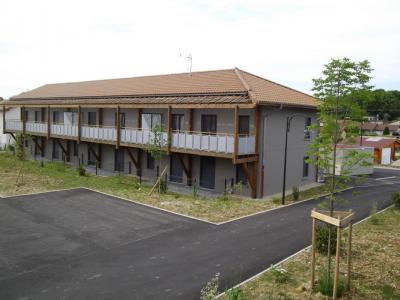 Location Appartement 4 pi�ces VARAMBON 01160
