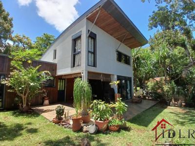 Vente Maison 4 pi�ces SAINT-PIERRE 97410