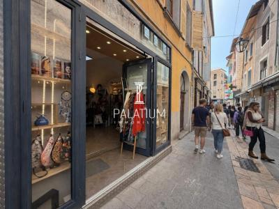 Vente Local commercial GAP 05000
