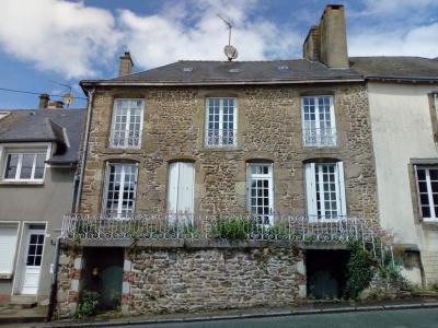 Vente Maison 7 pi�ces COURCITE 53700