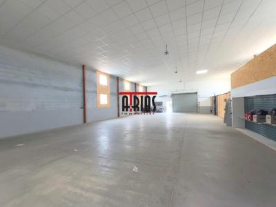 Location Commerce HYERES 83400