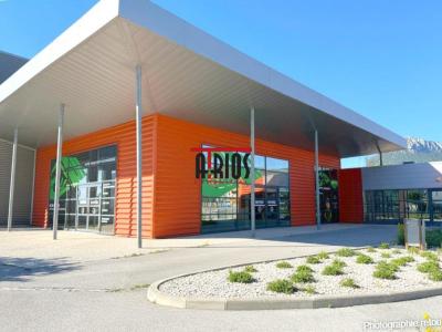 Vente Commerce FARLEDE 83210
