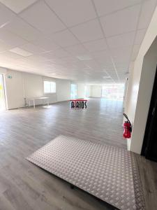Location Local commercial GARDE 83130