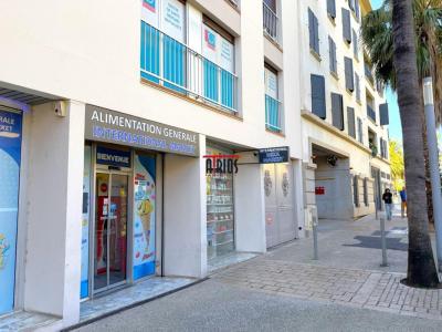 Vente Local commercial HYERES 83400