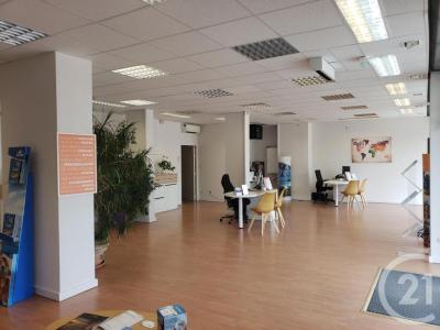 Vente Commerce CORBAS 69960