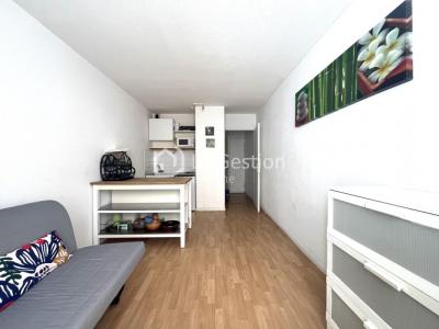 Location Appartement TOULON 83000