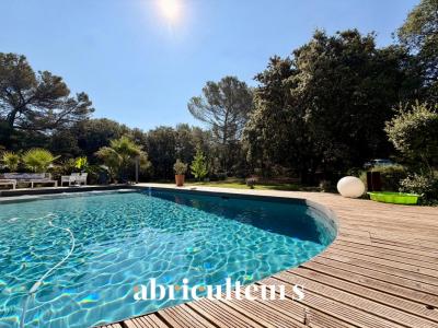 Vente Maison 8 pi�ces ROGNES 13840