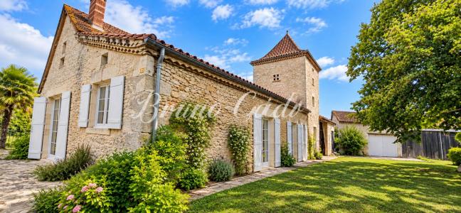 Vente Maison 9 pi�ces FLAUGEAC 24240