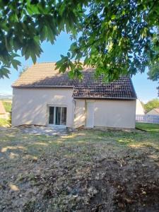 Location Maison 5 pi�ces SAINT-LEGER-SOUS-BEUVRAY 71990