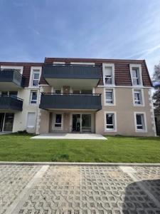Location Appartement 3 pi�ces PRINGY 77310