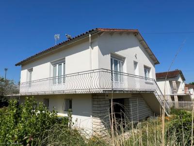 Vente Maison 5 pi�ces RUFFEC 16700