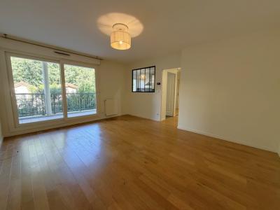 Location Appartement 2 pi�ces CHARBONNIERES-LES-BAINS 69260
