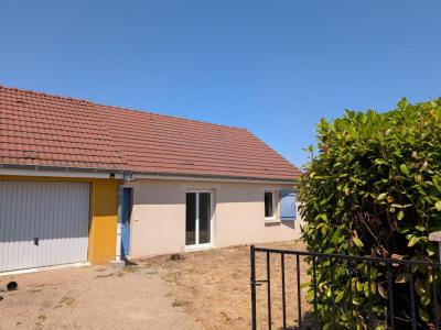 Vente Maison 4 pi�ces BRESSOLLES 03000