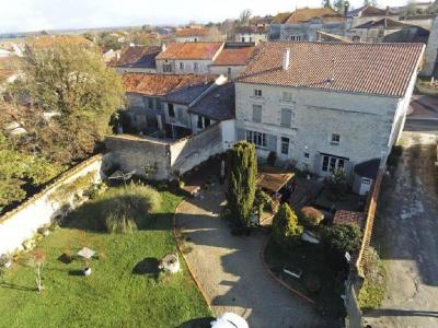 Vente Maison 10 pi�ces AIGRE 16140