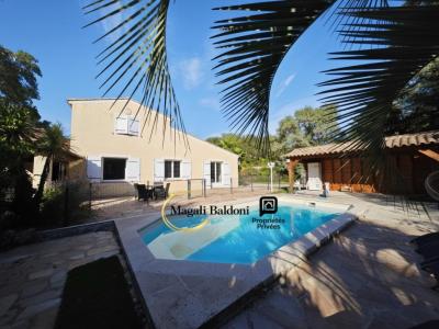 Vente Maison 7 pi�ces BAGNOLS-EN-FORET 83600