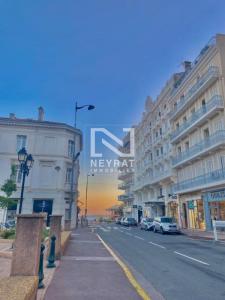 Vente Local commercial SAINT-RAPHAEL 83700