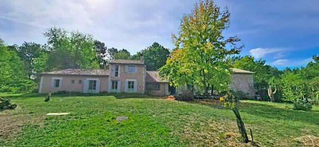 Vente Maison 5 pi�ces SAINT-ETIENNE-DE-PUYCORBIER 24400