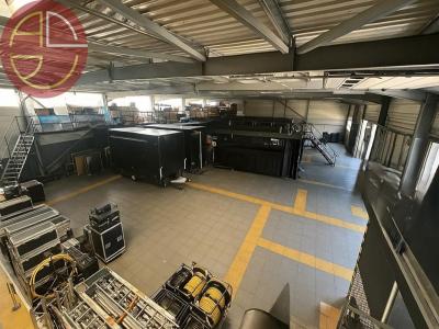 Location Commerce MONTRABE 31850