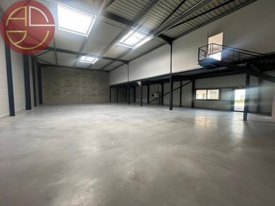 Location Commerce LAUNAGUET 31140