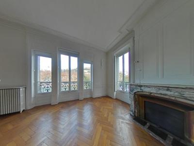 Location Appartement 4 pi�ces LYON-2EME-ARRONDISSEMENT 69002