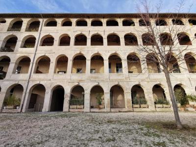 Location Parking AVIGNON 84000