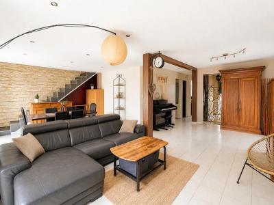 Vente Maison 7 pi�ces CAMARSAC 33750